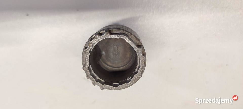 VOLVO XC40 ŚRUBY DO KÓŁ ZABEZPIECZNIE sprzedam