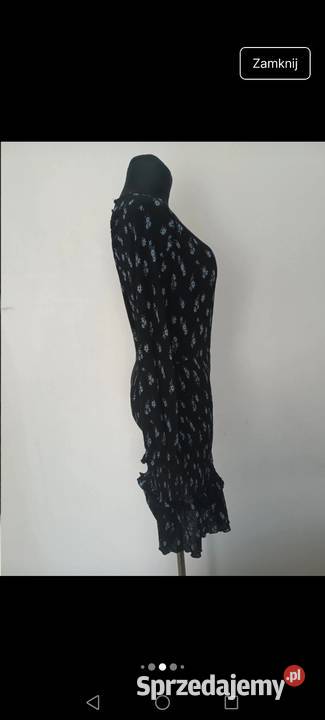 Czarna sukienka z baskinką kwiaty długa Krosno