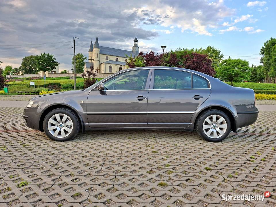 Skoda Superb 18 T 70 Unikat manualna