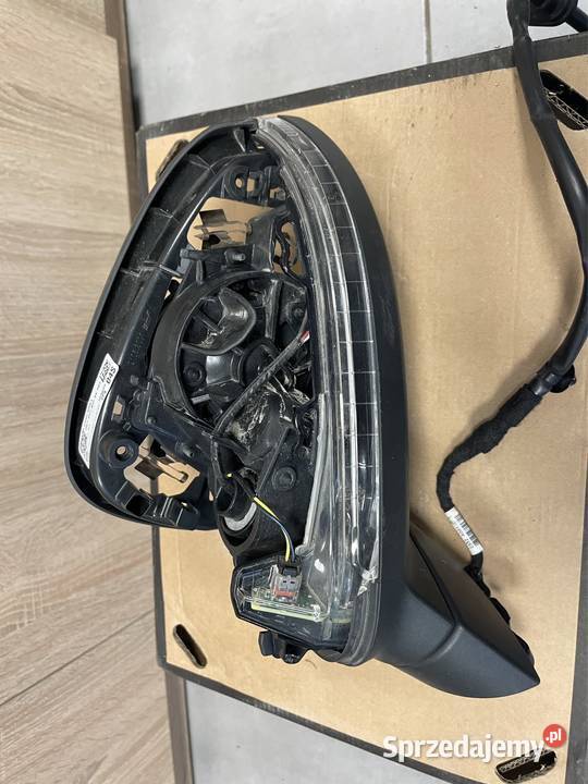 Audi A4 B9 lusterko lewy przód 6 pin Kozubszczyzna