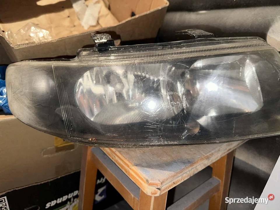 ReflektorLampa Seat Leon 1 Przód Prawy podkarpackie Stalowa Wola sprzedam