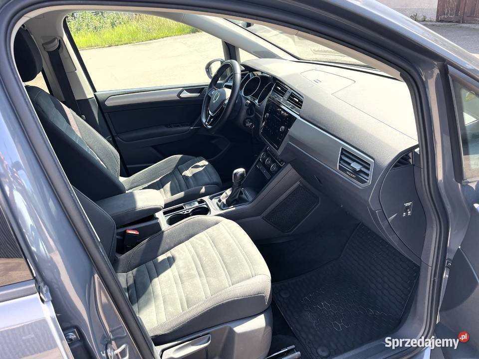 Vw Touran 2020r 15 Benzyna 150 65590Vat Salon szary