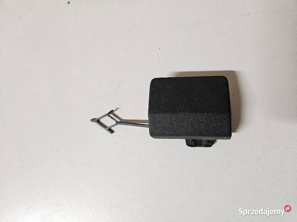 AUDI Q2 81A ZAŚLEPKA HAKA ZDERZAKA TYŁ