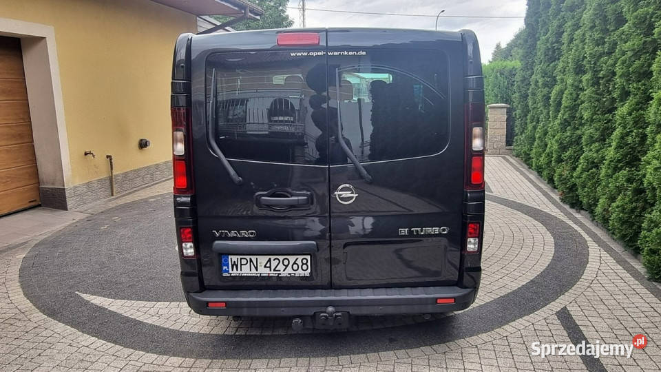 Opel Vivaro 9 Osób Navi Led 125 GWARANCJA Zakup Płońsk