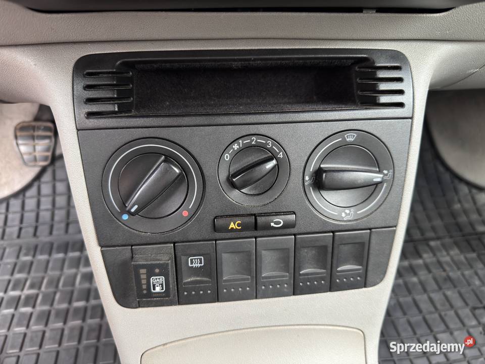 VW Polo III 6n2 14 benzyna lpg klima hak alu manualna sprzedam