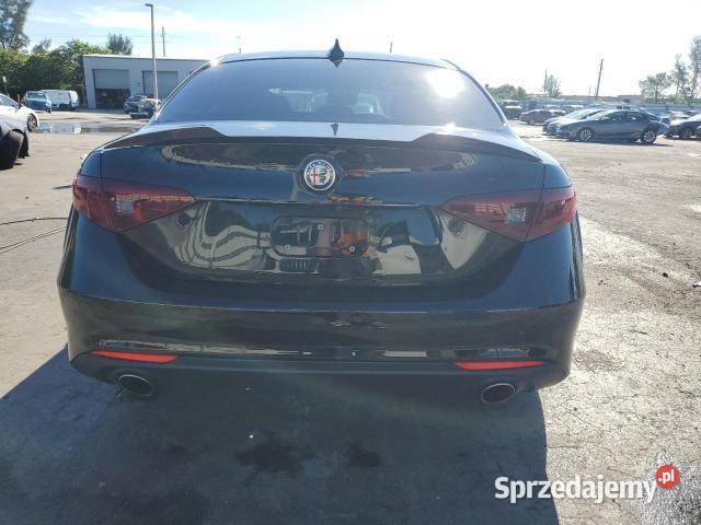 ALFA ROMEO GIULIA produkcji 2017 z USA Warszawa