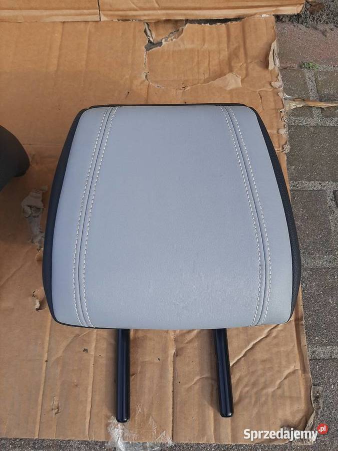 OPEL ASTRA L KOMBI ZAGŁÓWEK PRAWY KANAPY SKÓRA Rok produkcji 2023 Rawicz