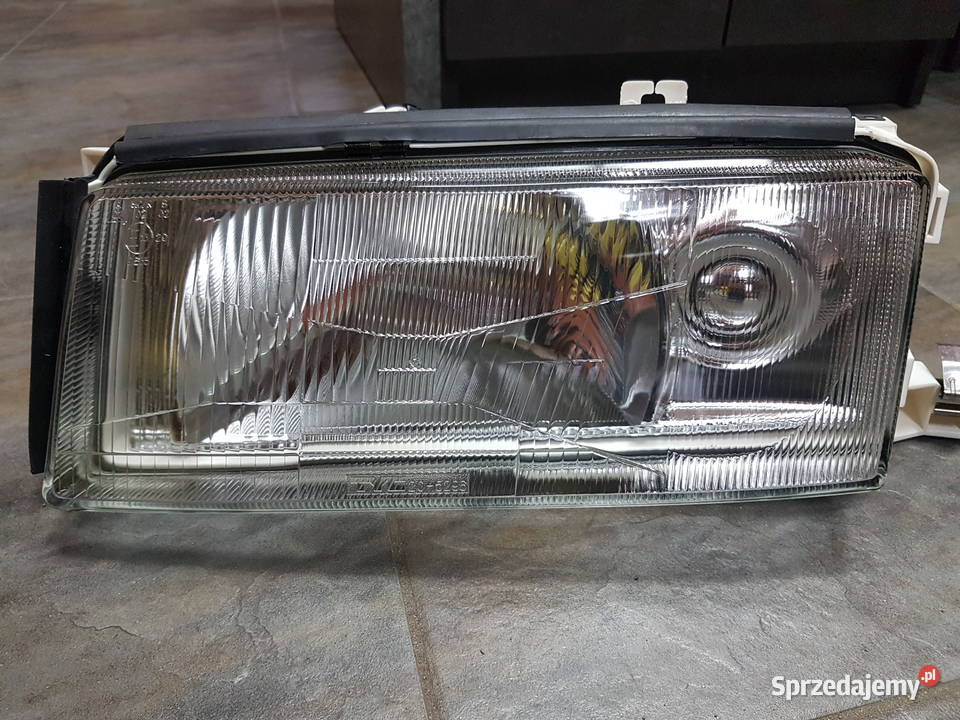SKODA OCTAVIA I REFLEKTOR LEWY LAMPA LEWA PRZOD Turek