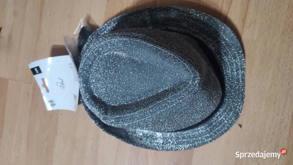 Kapelusz srebrny brokatowy Książ Wielkopolski