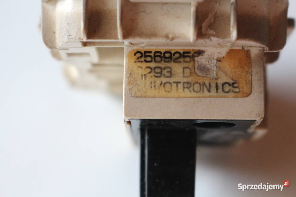 CADILLAC SEVILLE STS PRZEŁĄCZNIK WLEWU PALIWA Prochowice