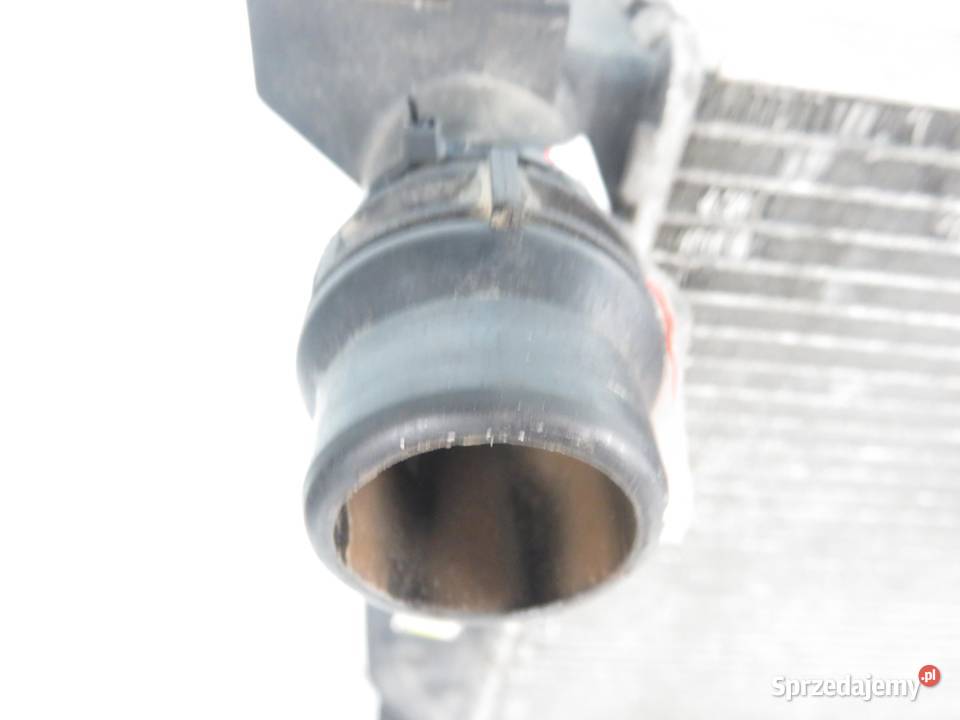 CHŁODNICA WODY AUDI A4 B7 20 TFSI 8E0121251AE osobowe
