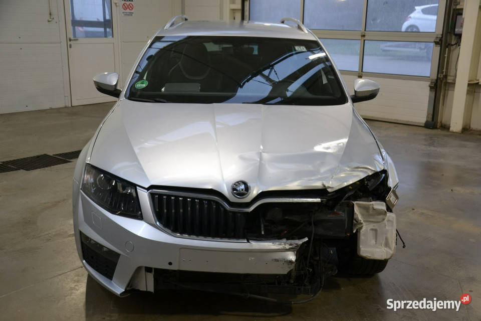 koda Octavia vrs 20 tdi 184 automat dsg skóra srebrny Kęty