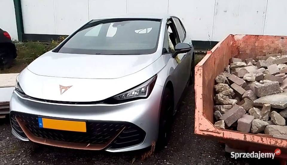 Cupra Born 77kwh 2022 204 Defect i 14000km Kraków sprzedam