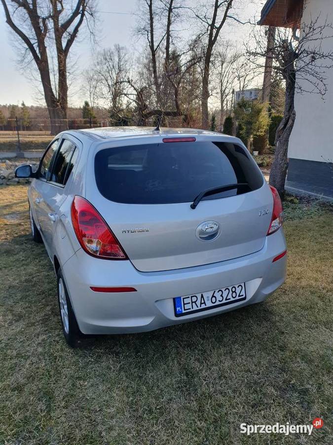 Hyundai i20 II 12 12 benzyna sprzedam