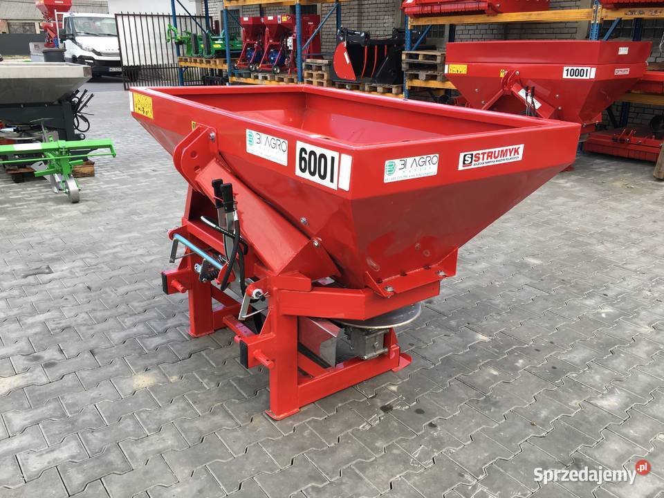 Rozsiewacz nawozu 600L TYTAN firmy STRUMYK Kock