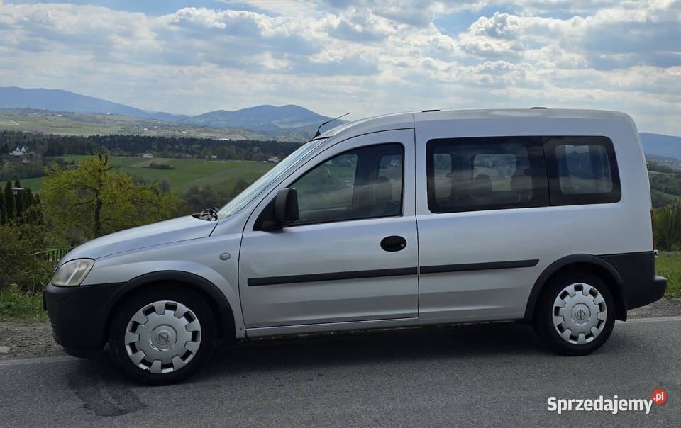 Opel Combo C 17 CDTI 100 2007r Komorniki