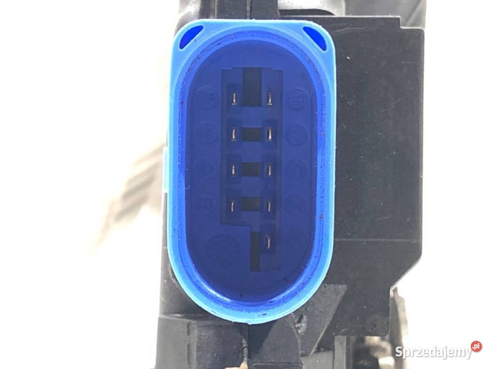 ZAMEK DRZWI PRAWY PRZÓD VW GOLF V Hatchback Karoseria