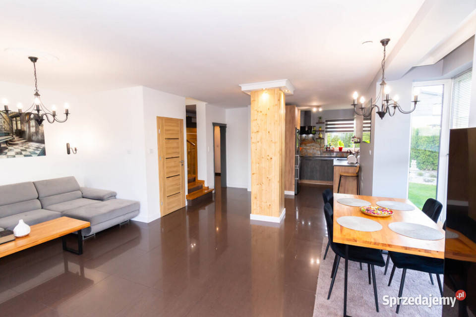 Dom 1035m2 garaż działka 563m2 Rumiankowa blacha śląskie Tarnowskie Góry