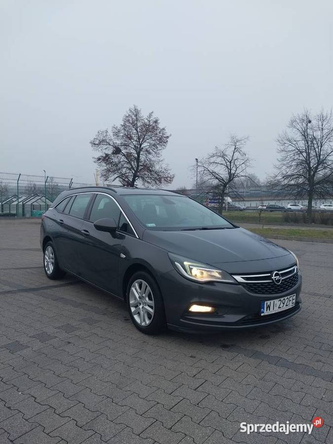 Opel Astra K 201716 CDTIidealny stanzadbanesalon 1600cm3 Astra Warszawa