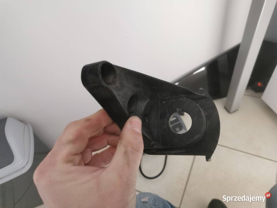 Audi A6 C8 uchwyt chłodnicy lewy 4K0805201A Złocieniec