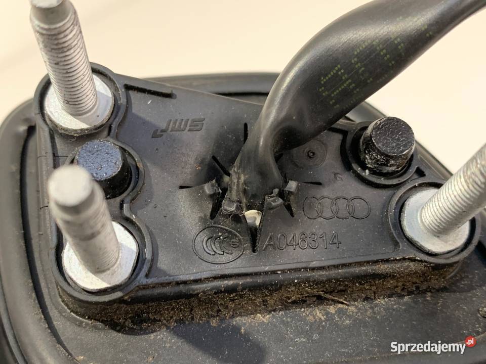 LUSTERKO PRAWY AUDI A3 8V SedanLimuzyna 1220 osobowe sprzedam