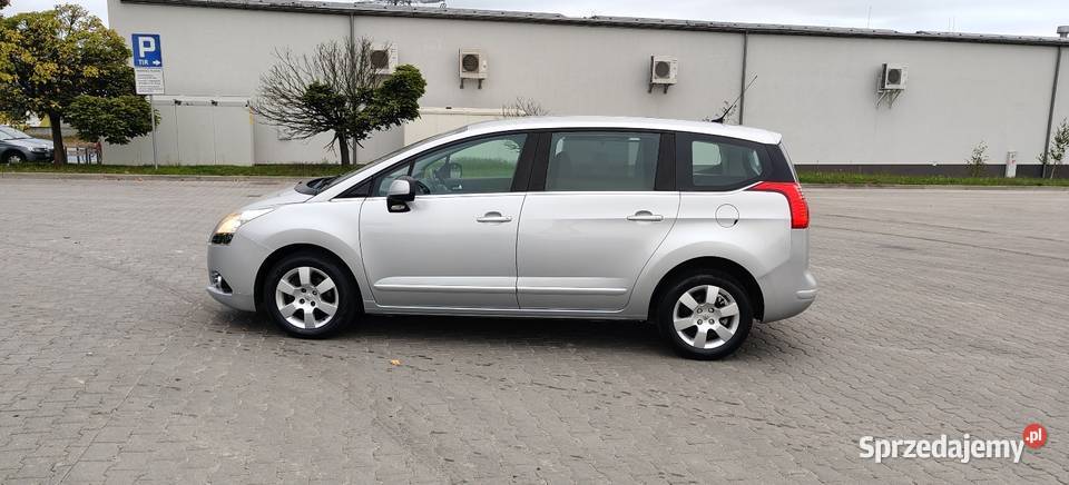 Peugot 5008 16 benzyna mały przebieg Syrynia