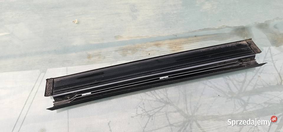 Nakładka progowa tyl mercedes w124