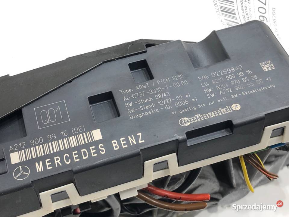 DOCIĄG KLAPY MERCEDES S212 Kombi 0916