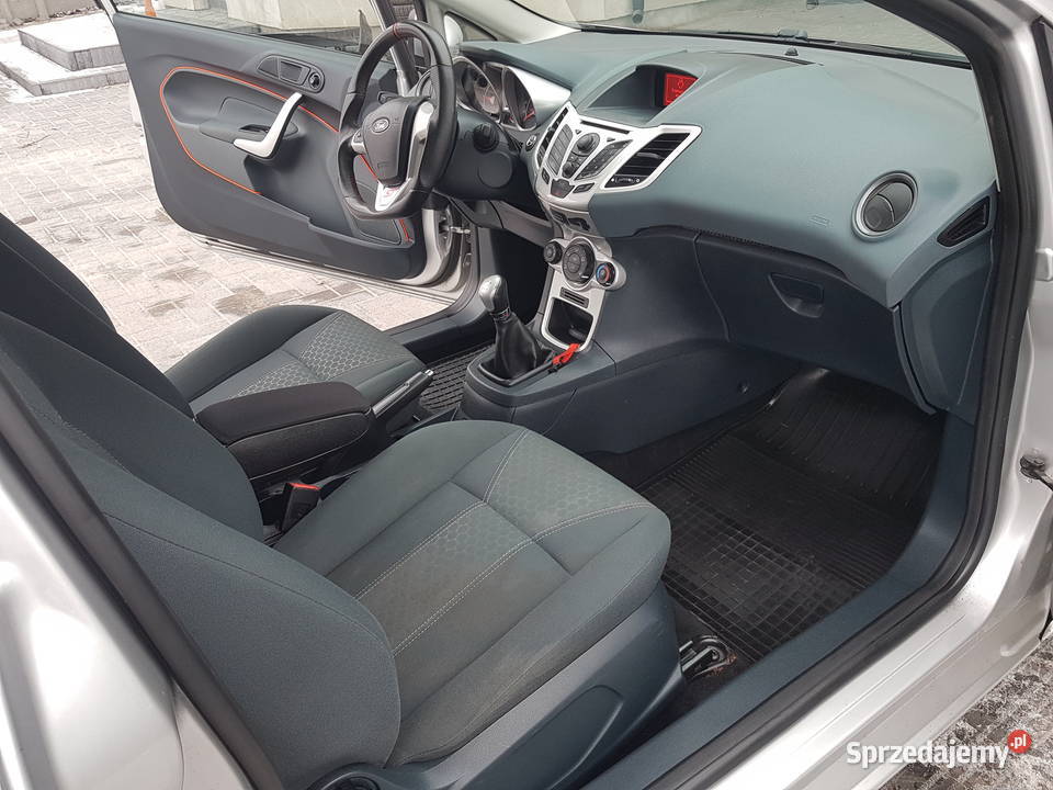 FORD FIESTA MK7 16 TiVCT 120 2010 ZAREJESTROWANA Rok produkcji 2010 Turkowice