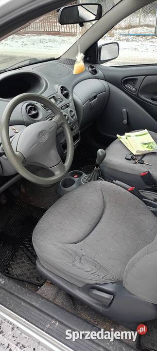 Toyota Yaris stanNiskie spalanie Świętne
