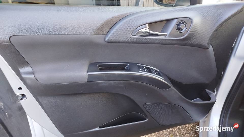Opel Meriva 17 CDTI 110 Bezwypadkowy OC do lakier metallic Bytów
