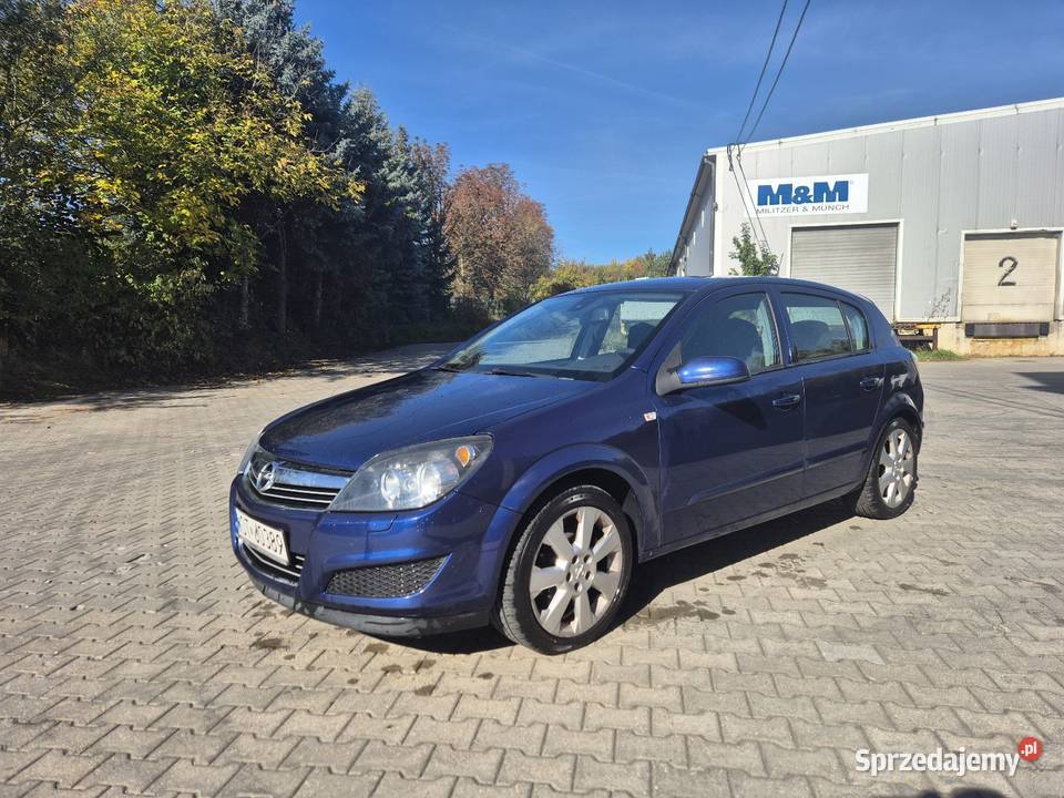Opel Astra H 16 115 Sport Recaro Tempomat 17 2 welurowa tapicerka Astra Rzeszów