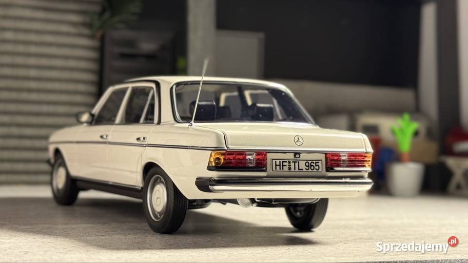 MercedesBenz w123 118 Norev Żary