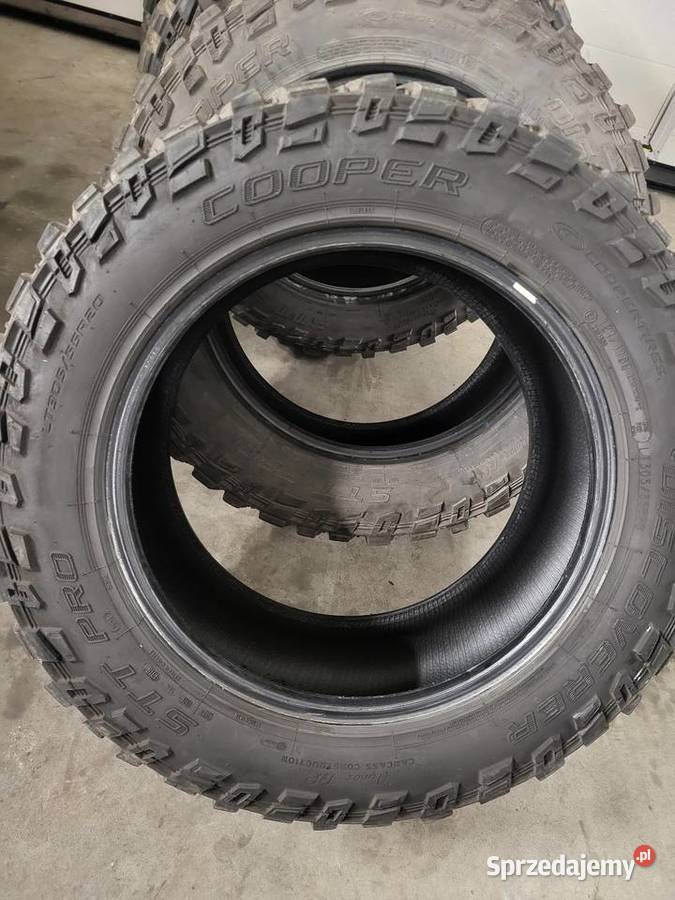 Opony 4x4 Discover stt pro 305 55 r20 MT Kraków sprzedam