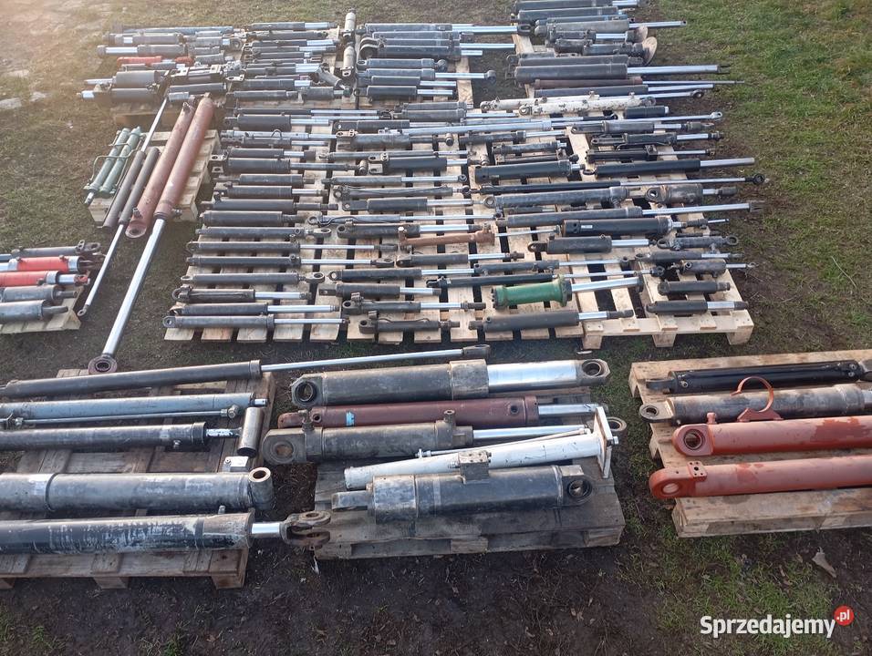 Siłownik hydrauliczny tur tuz podnośnik ciągnik Wyszków sprzedam