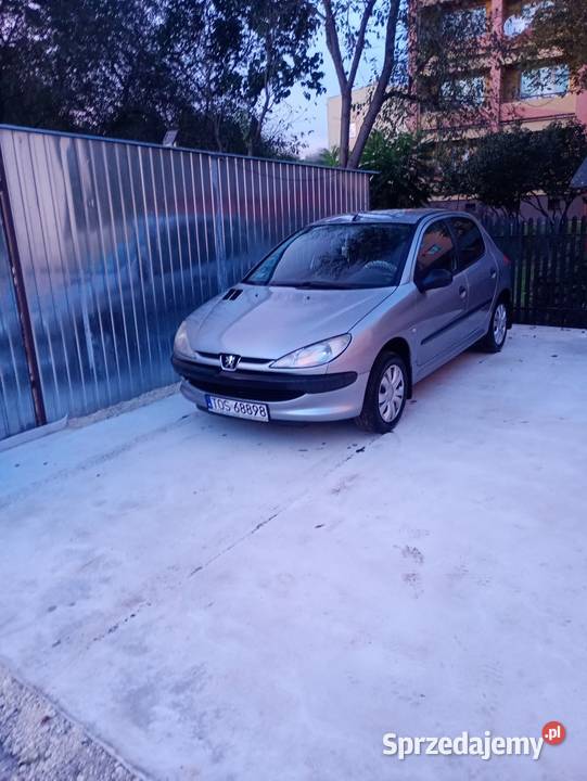 Sprzedam Peugeota 14 B garażowany Ostrowiec Świętokrzyski