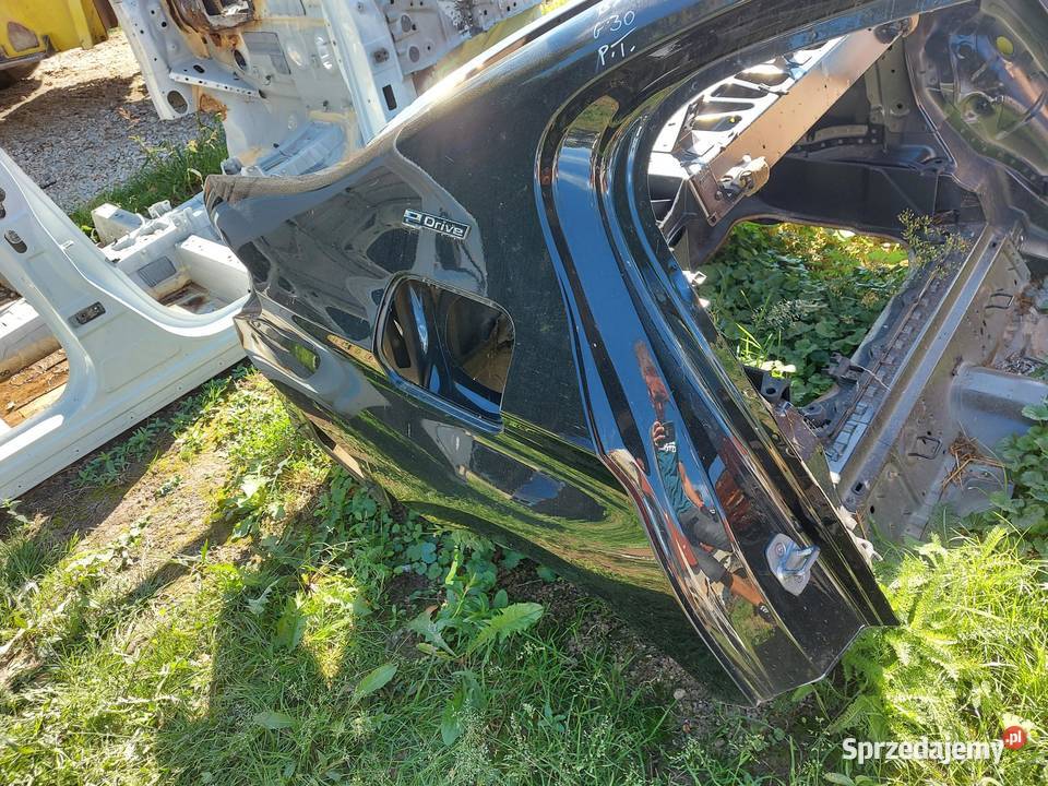 BMW G30 530E Mpakiet Błotnik tył prawy 416