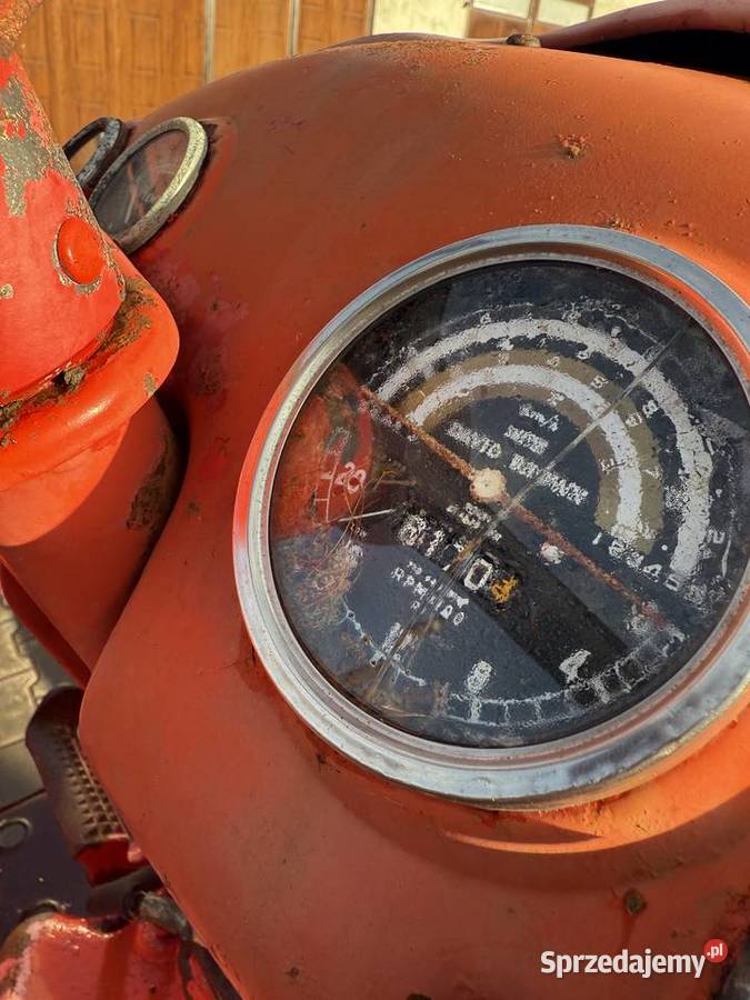 David Brown 990 Sprowadzony