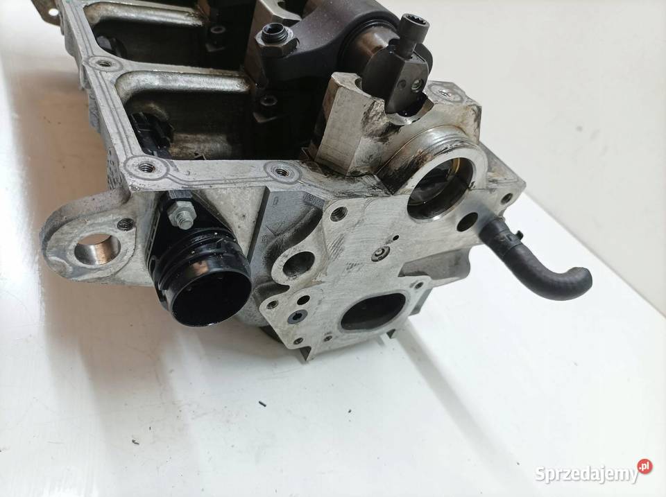 GŁOWICA KOMPLETNA 038103373R 19 TDI VW osobowe Głowice cylindrów sprzedam