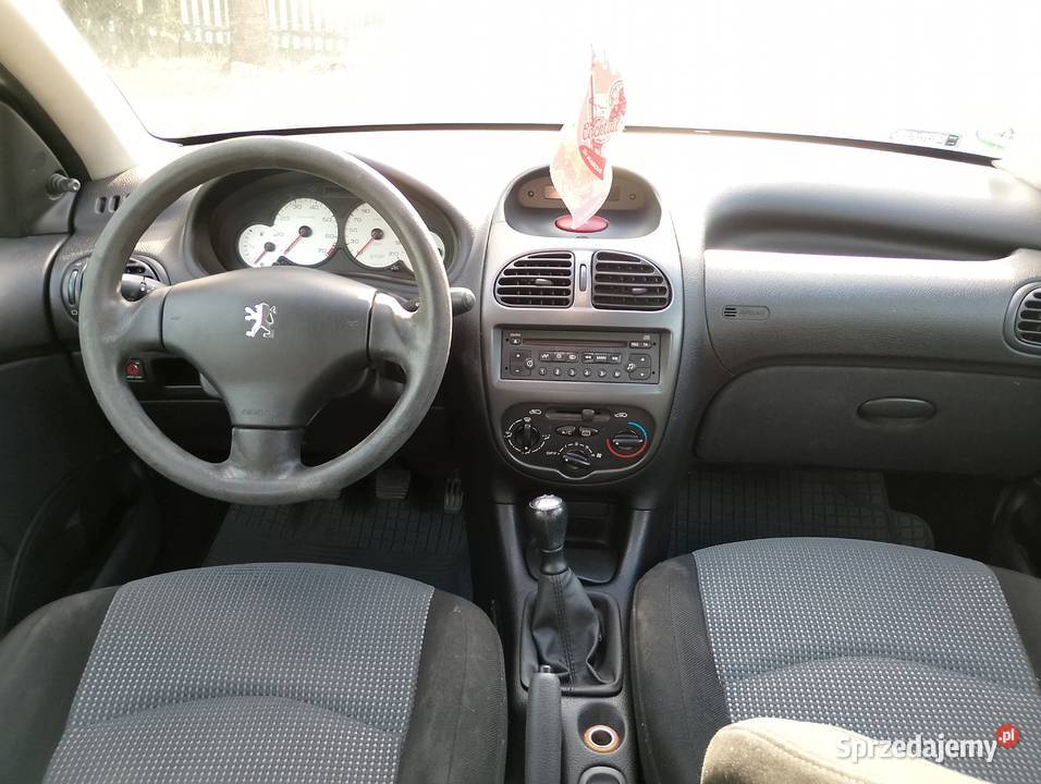 PEUGEOT 206 2003 11 BENZYNA