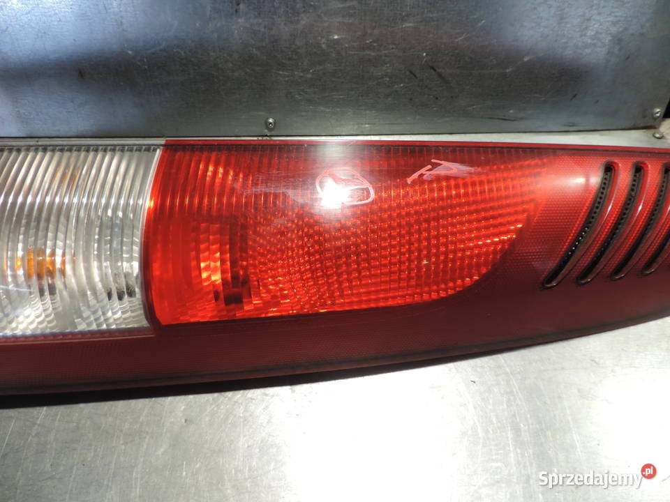 MERCEDES VANEO W414 LAMPA PRAWY TYŁ