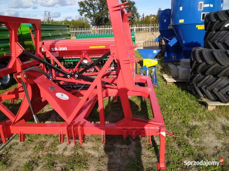 Pole brony polowej ząb 20 brona zębowa polowa Strzebiń