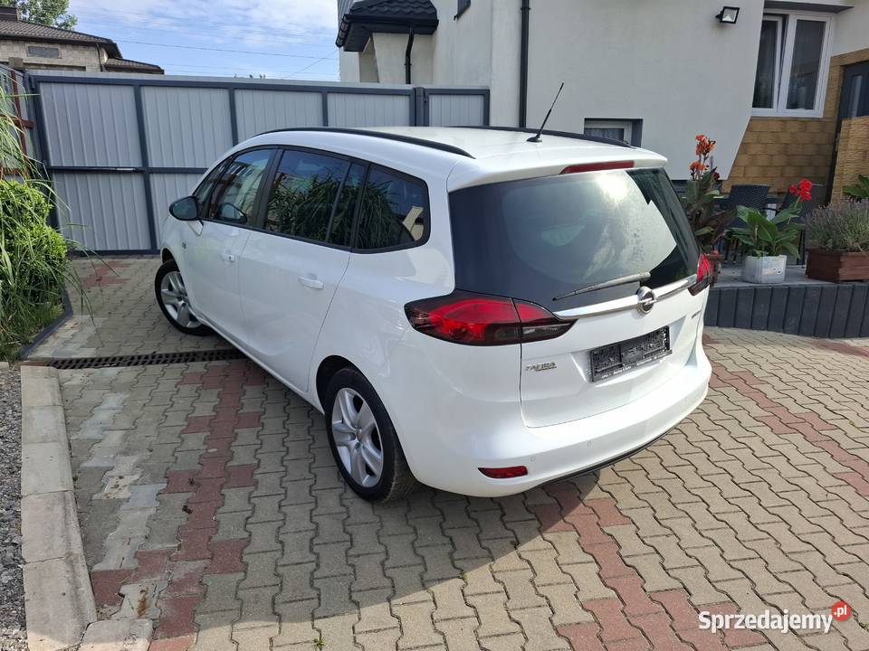 Opel Zafira 14 Benzyna 140Serwis nieuszkodzony Zafira Pawłów