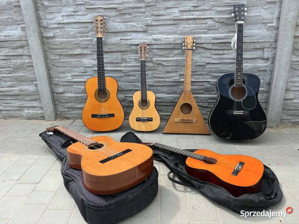 Piękna gitara tradycyjna do
