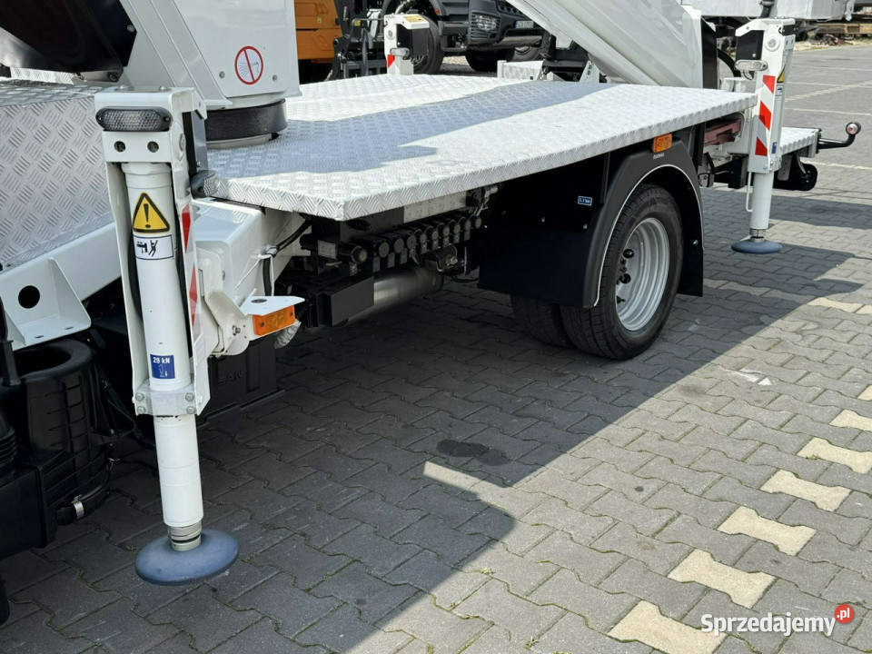 Nissan Cabstar Podnośnik Koszowy 27m RUTHMANN TB Widełki