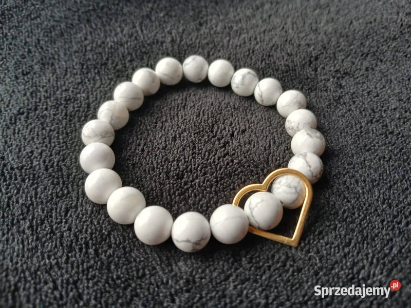 Bransoletka z Howlitu Lux 8mm z sercem