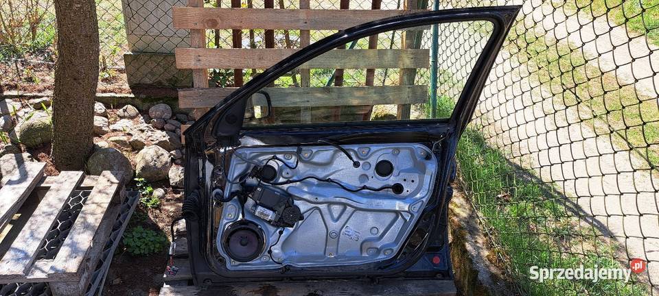 Drzwi prawy przód VW Passat B5 kombii 1998r osobowe Luzino