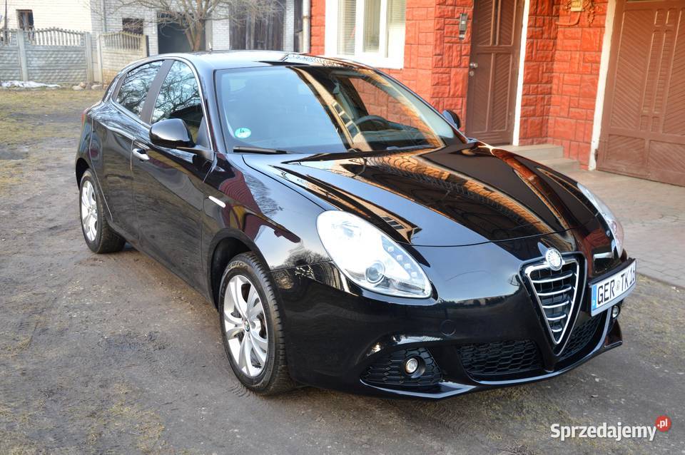 Piękna Alfa Z Niemiec Klimatron Alu LED Benzyna elektryczne szyby świętokrzyskie Staszów