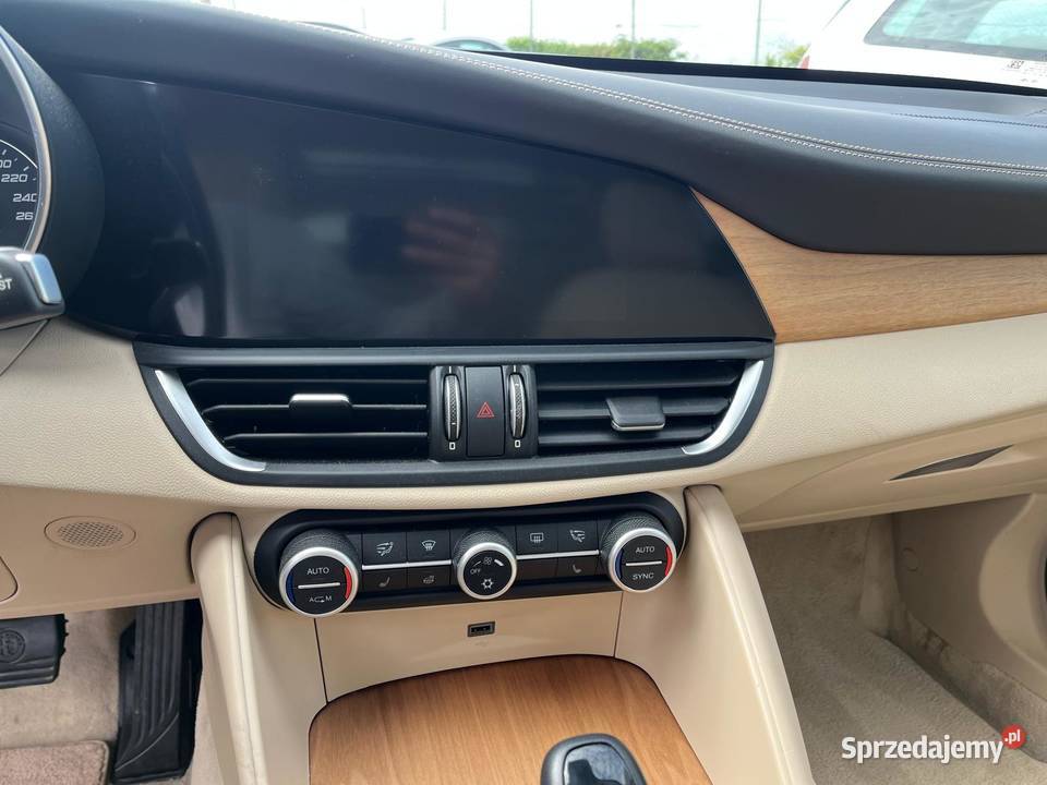 ALFA ROMEO Giulia 22 JTD 180 Lusso Q4 ET714 2200cm3 Giulia Wrocław