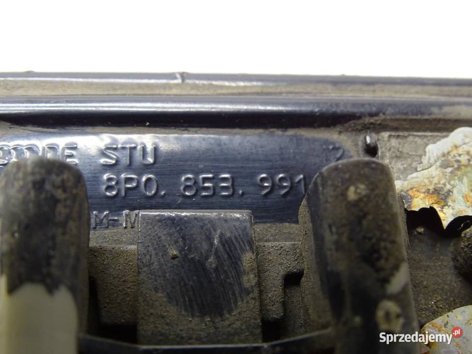 LISTWA BŁOTNIKA LEWY PRZÓD 8P0853991 AUDI A3 8P